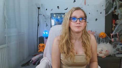 LunaNicole  10-10-2022